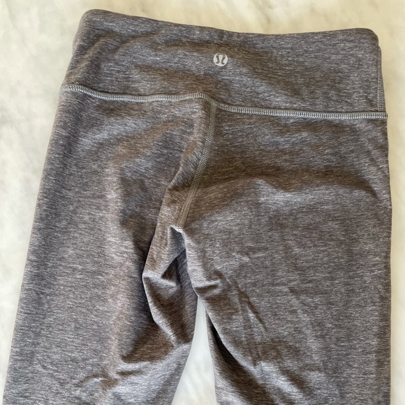 Lululemon Wunder Under Leggings - Picture 9 of 10